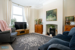 Sitting room- click for photo gallery